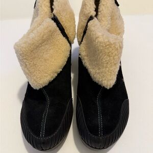 Jambu Black and Cream Shearling Boots